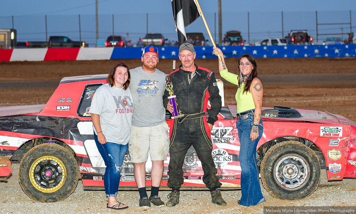 Darren Phillips won the Medieval USRA Stock Car main event.